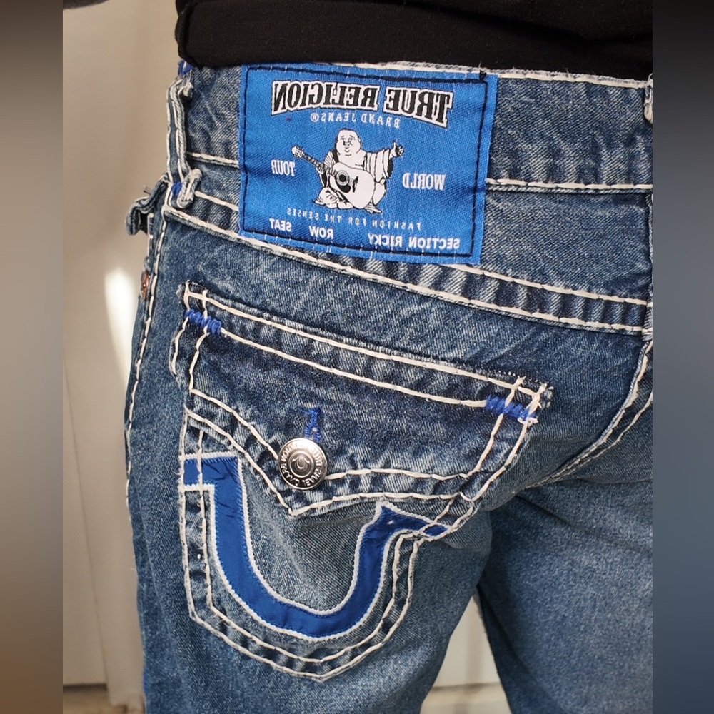 True Religion Blue Horseshoe Jeans (Size 34) – Excellent Condition